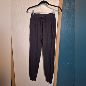 Lululemon Ready to Fleece High-Rise Jogger